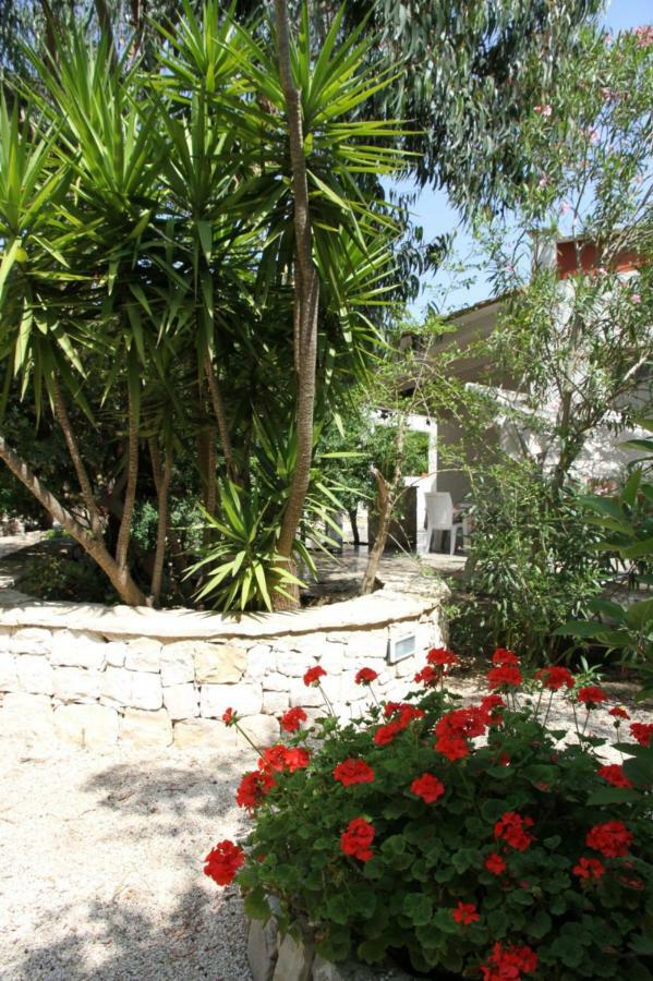Villa Beatrice Serranova Buitenkant foto