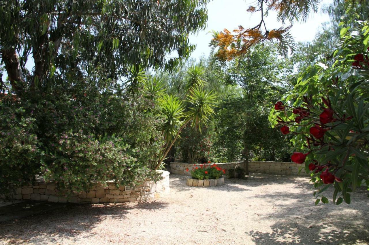 Villa Beatrice Serranova Buitenkant foto